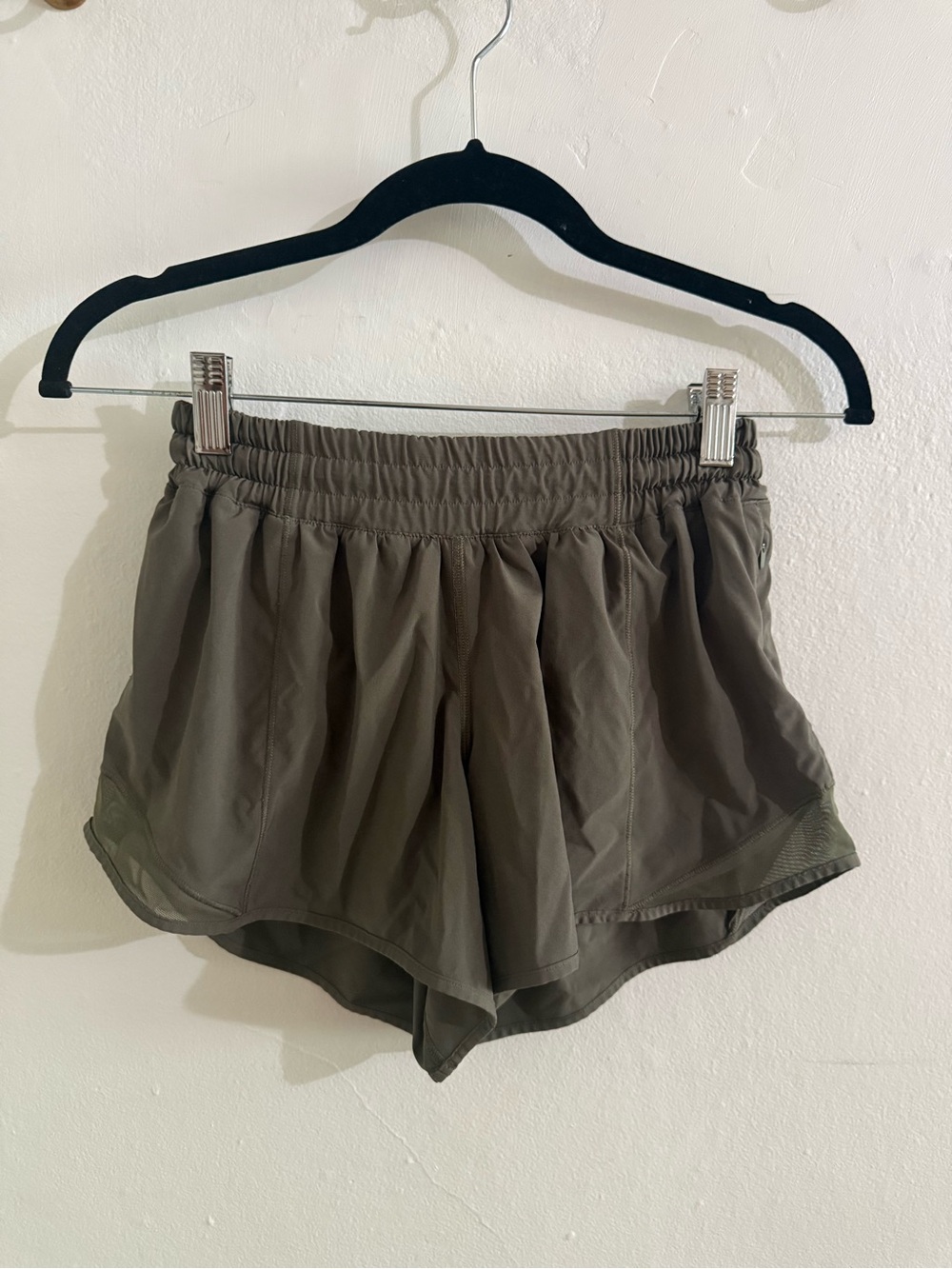 lululemon Hotty Hot Short 4”